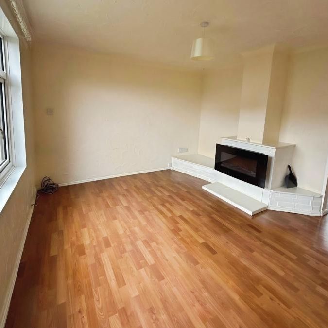 Springfield Avenue, Rugeley, WS15 - Photo 1