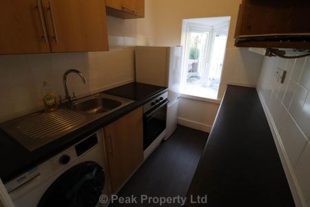 1 bedroom flat to rent - Photo 2