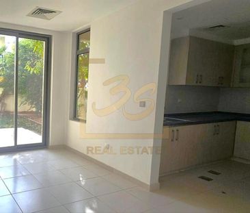 VACANT | LANDSCAPED | WELL MAINTAINED - Photo 3