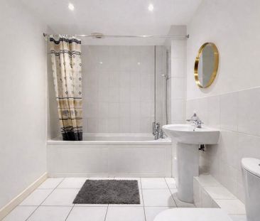 1 bedroom in a house share to rent - Photo 6