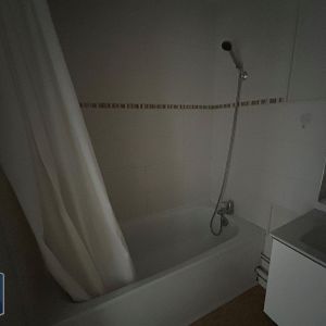 Location Appartement 2 pièces 47m² LILLE 59000 - Photo 2