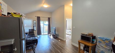 For Lease - 261 Cairn Street, London South, Ontario - Photo 4