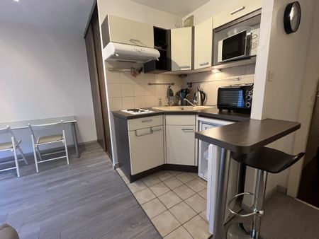 Studio entièrement meublé avec unbalcon – Neustadt / Rue de Phalsbourg - Photo 3