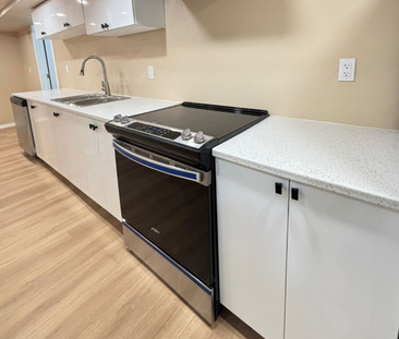 For Lease - 359 Salisbury Lane Unit# Basement, Newmarket, Ontario - Photo 4