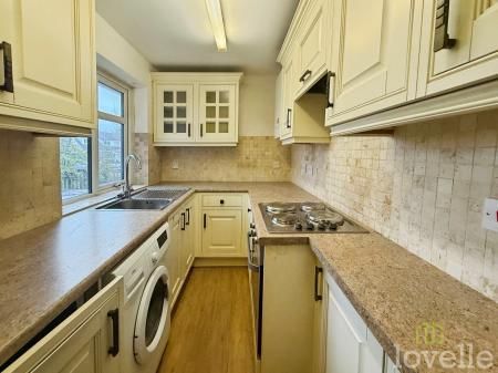 2 bedroom Bungalow To Let - Photo 4