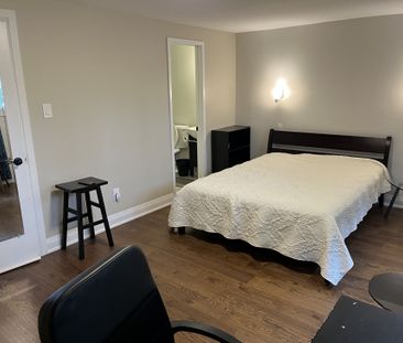 For Lease - 24 Carlingwood Court Unit# Room2, Toronto, Ontario - Photo 1