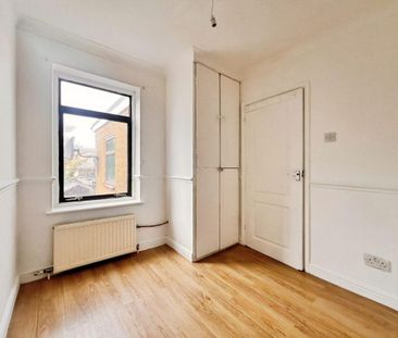 Elm Terrace, West Thurrock, RM20 - Photo 2
