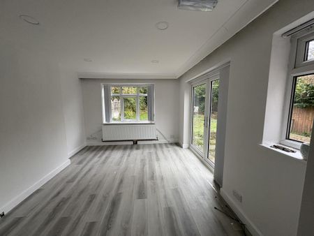 6 bedroom house of multiple occupation to rent - Photo 4