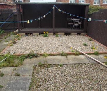 3 bedroom terraced house to rent - Photo 1