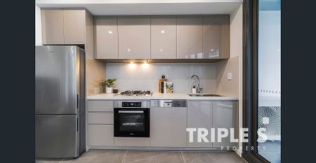 Spacious Two-Bedroom Apartment with Study in Prime Macquarie Park - Photo 5