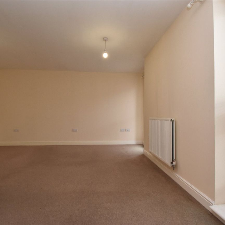 Compair Crescent, Ipswich, Suffolk, IP2 0EH - Photo 1