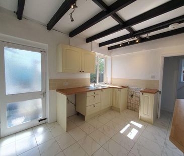 3 bedroom terraced house to rent - Photo 4