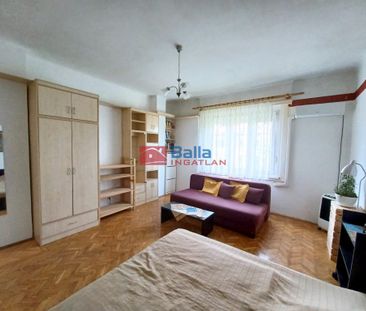 Kiadó Társasházi lakás - Photo 2
