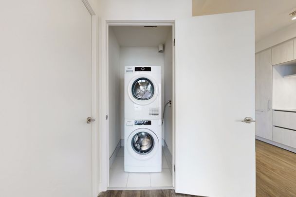 For Lease - 2 David Eyer Road Unit# 1133, Richmond Hill, Ontario - Photo 1