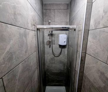 1 bedroom in a house share to rent - Photo 6
