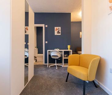 Grundy Street Room 4 - Photo 5