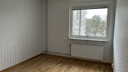 Karlavagnsgatan 1 - Foto 2