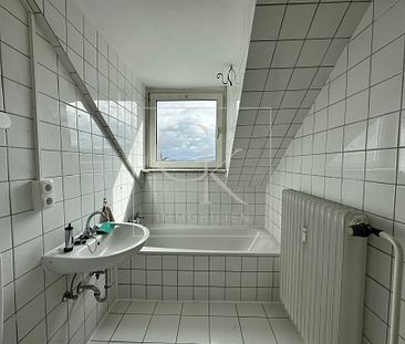 Frisch Modernisierte 3-Zimmer Dachgeschosswohnung - Foto 1