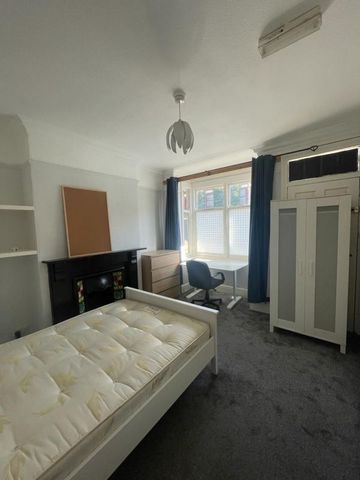 30 Curzon Street - New Carpets & Furniture Throughout Loughborough - Photo 4