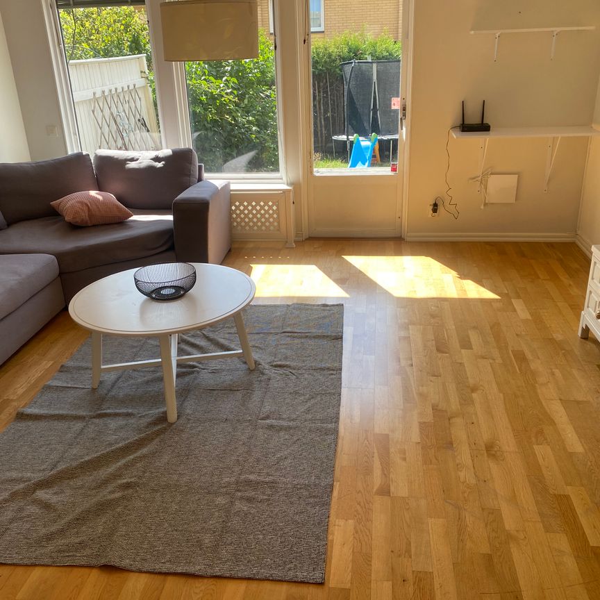 Drivbänksvägen, Hässelby - Foto 1