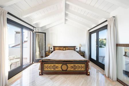 Penthouse in Sierra Blanca - Photo 5