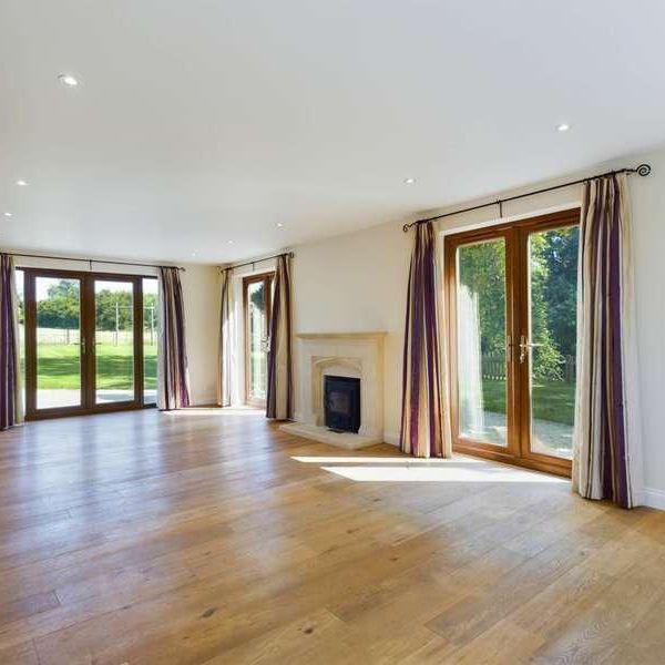 School Lane, Dinton, HP17 - Photo 1