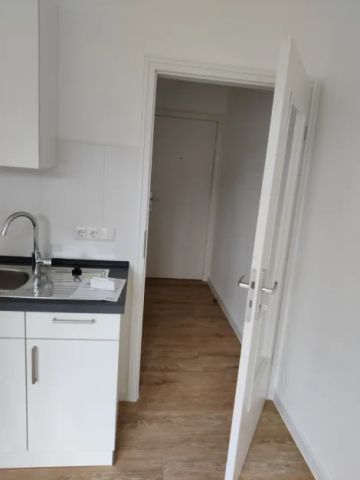 Frisch modernisierte Singlewohnung in zentraler Lage - Foto 4