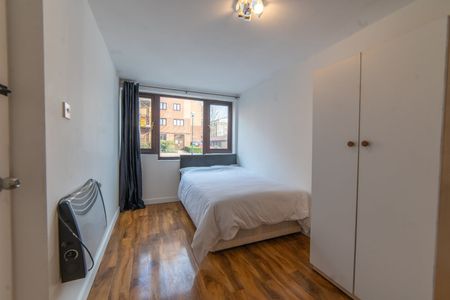 Room in a Shared Flat, Leerdam Drive, E14 - Photo 5