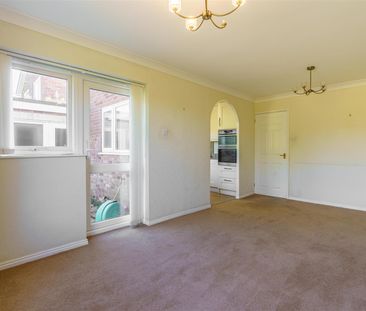 4 bed detached house to rent in Magenta Crescent, Newcastle Upon Ty... - Photo 1