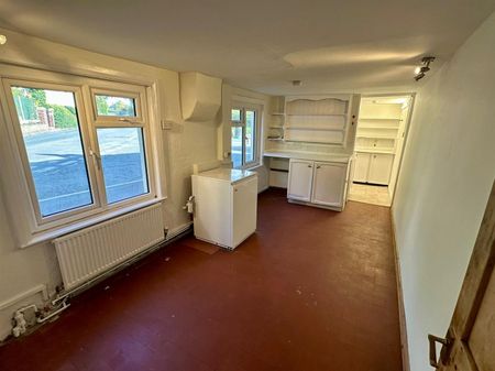 B4347 From Springetts Lane To A465, Ewyas Harold - Photo 4