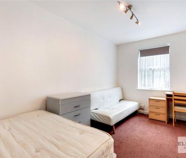 4 bedroom townhouse to rent - Photo 6