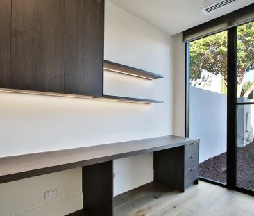 BE IMPRESSED BY STYLE, SPACE & SOPHISTICATION! - Photo 6