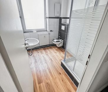 FRISCH RENOVIERT MIT NEUEN BÖDEN - Helle 2-Zimmer Wohnung in Kref - Foto 1