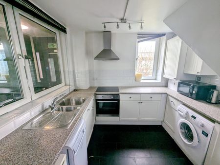 4 Bed Flat, Longland Court, SE1 - Photo 2