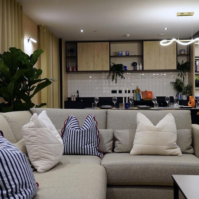 3 bedroom apartment to rent - Photo 1