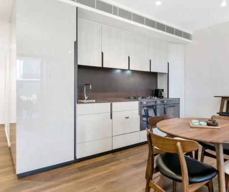 Ultra-Modern home in the Heart of the City - Photo 3