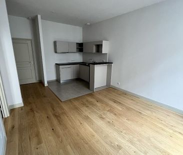 location Appartement T2 DE 46.1m² À BESANCON - Photo 5