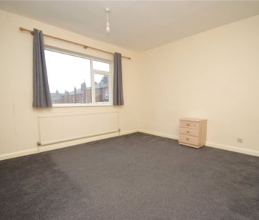 2 bed apartment to rent in Fulford Road, Scarborough, YO11 - Photo 3