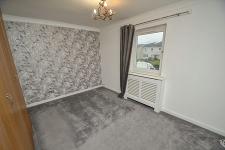 3 bed semi-detached house to rent in Cairnhill Circus, Glasgow, G52 - Photo 2