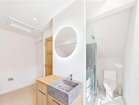 High Street, Crediton, Devon, EX17 - Photo 3