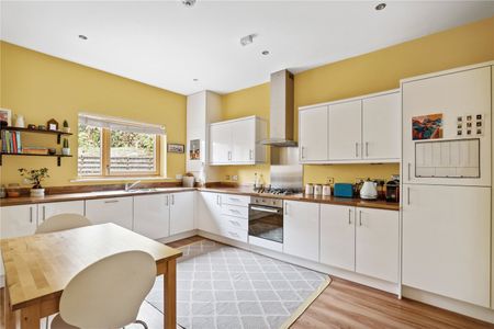 Broadash Close, Streatham Hill, SW16, London - Photo 3