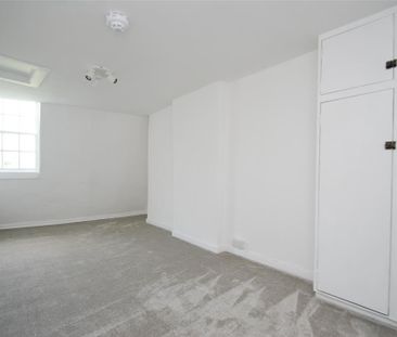 Grosvenor Place - Photo 2