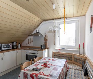 Ruhiges Wohnglück in Münchberg: Renovierte 3-Zi-DG-Wohnung sucht la... - Photo 5