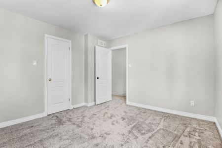 For Lease - 15 Fanterra Way, Hunt Club - South Keys and Area, Ontario - Photo 3