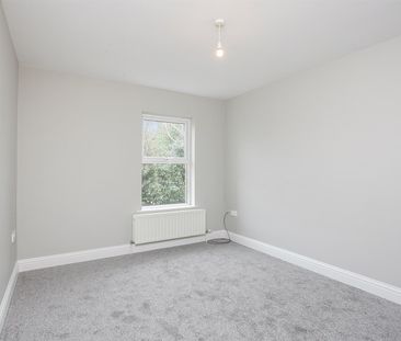 Apt 16 Grafton Court, 85 Kings Road, - Photo 6