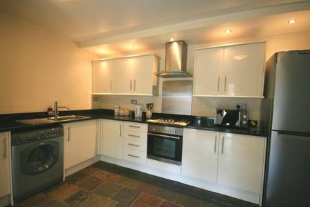 2 bedroom flat to rent - Photo 4