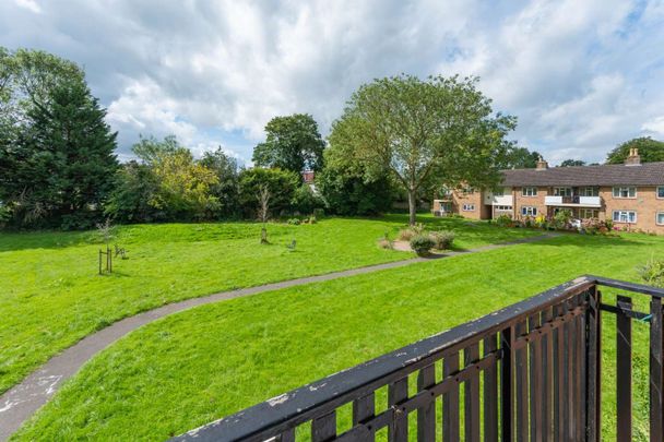 Hawksmoor Road, Oxford, OX2 - Photo 1