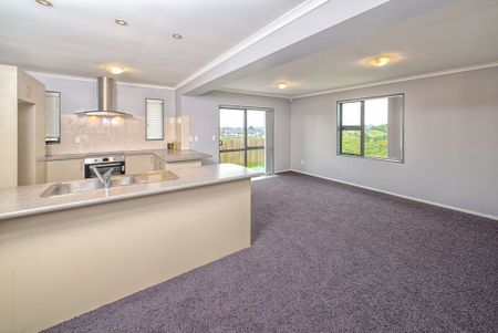 PAPAKURA, 4 BEDROOMS - Photo 4