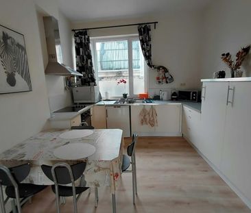 Appartement te huur - foto 2