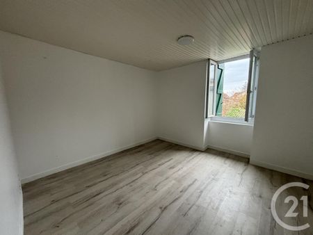 Location Appartement 4 pièces 68m² ORTHEZ 64300 - Photo 3